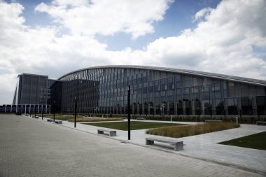 NATO zirvesinin açılış töreni öncesinde NATO resmi tribün genel görüşü, Brüksel 'deki NATO Karargahı, Belçika, 11 Temmuz 2018.