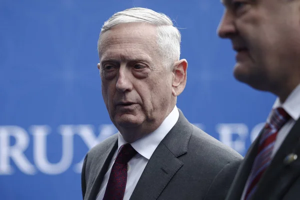 Verteidigungsminister James Mattis Kommt Juli Einem Arbeitsessen Der Nato Mitglieder — Stockfoto