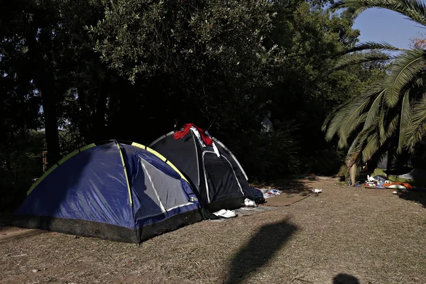 Uchodźcy Imigranci Prowizorycznym Obozie Pedion Tou Areos Park Gdzie Niektórzy — Zdjęcie stockowe