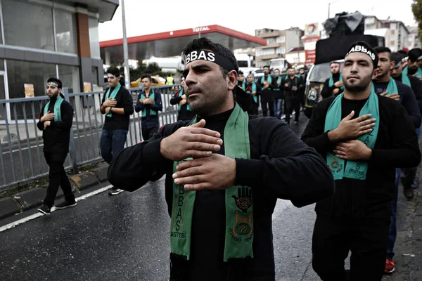 Los Chiítas Turcos Gritan Consignas Islámicas Mientras Lloran Durante Una — Foto de Stock
