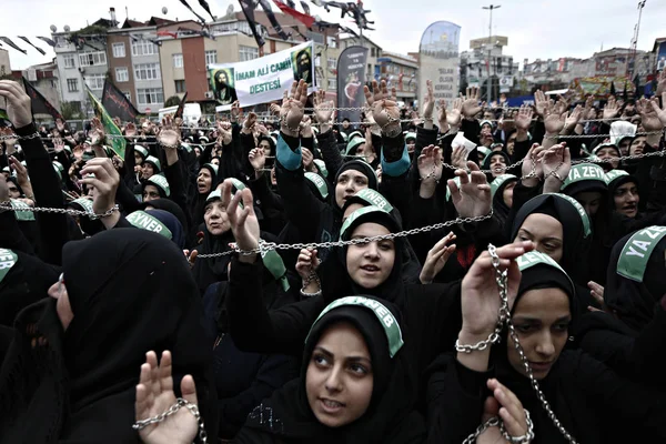 Turkiska Shiiter Människor Ropar Islamiska Slagord Som Sörjer Ashura Procession — Stockfoto