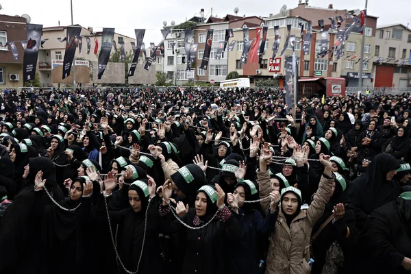 Sciiti Turchi Urlano Slogan Islamici Mentre Piangono Durante Una Processione — Foto Stock