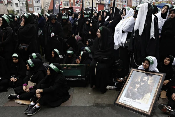 Turkse Sjiieten Schreeuwen Islamitische Slogans Als Treuren Tijdens Een Ashura — Stockfoto