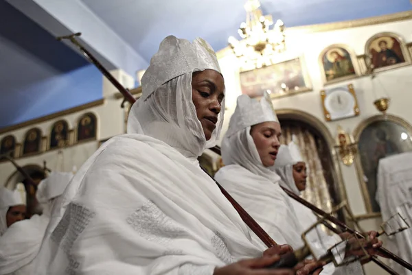 Christliche Äthiopier Nehmen Einer Mitternächtlichen Messe Vorabend Des Orthodoxen Weihnachts — Stockfoto