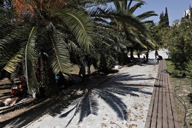 Bazı 1500 göçmenlerin ve mültecilerin Atina 'da, Yunanistan 'da yer alan bir kampta yaşayan Pedion tou Areos parkında mülteci ve göçmenlerin bulunduğu bir kampta 21 Temmuz 2015