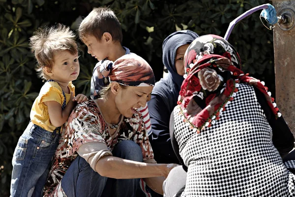 Refugiados Migrantes Campamento Improvisado Parque Pedion Tou Areos Donde Viven — Foto de Stock