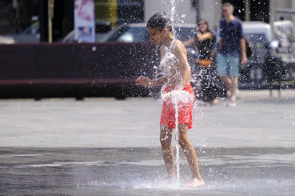 Ola de calor en Bruselas, Bélgica — Foto de Stock