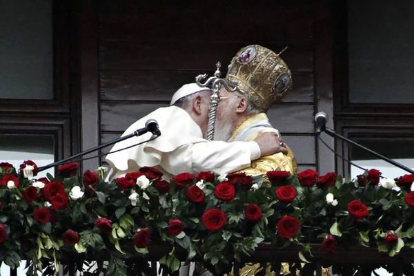 Pape François Gauche Patriarche Œcuménique Bartholomée Lève Main Salue Les — Photo