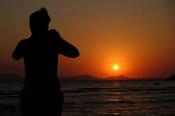 Tramonto Sulla Spiaggia Plaka Nell Isola Naxos Grecia Agosto 2018 — Foto Stock