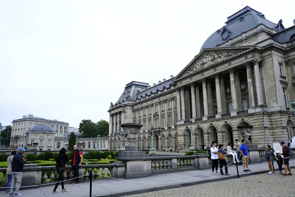 Los Visitantes Harán Recorrido Por Palacio Real Bruselas Bélgica Julio — Foto de Stock