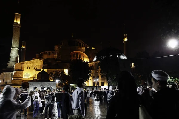 Istanboel Turkije Mei 2015 Duizenden Aanbidders Verzameld Hagia Sophia Museum — Stockfoto
