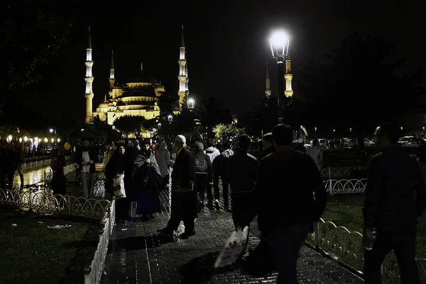 Istanboel Turkije Mei 2015 Duizenden Aanbidders Verzameld Hagia Sophia Museum — Stockfoto