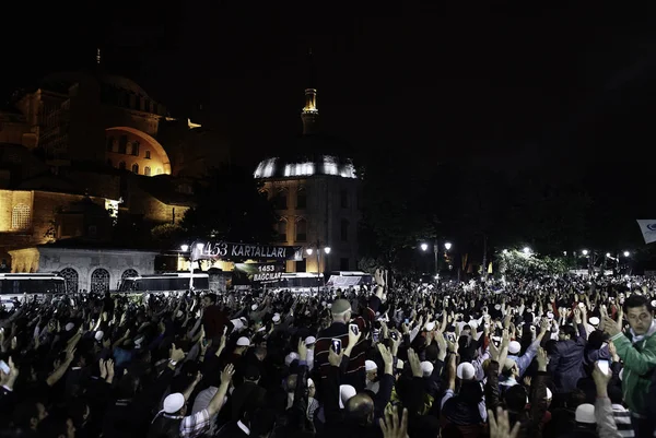 Istambul Turquia Maio 2015 Milhares Adoradores Reuniram Museu Hagia Sophia — Fotografia de Stock