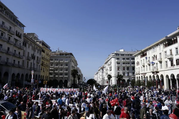 Tesalónica Grecia Mayo 2015 Ciudadanos Representantes Diversas Organizaciones Participan Desfile — Foto de Stock