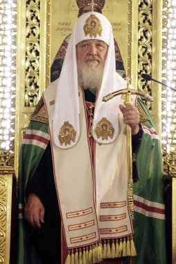 Moskova Patriği ve Tüm Rusya Kirill Selanik'te Agios Gregorios Palamas Metropolis Katedrali'nde ciddi bir hizmet tutar, Yunanistan Haziran 3, 2013