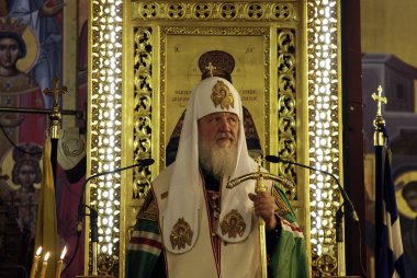 Moskova Patriği ve Tüm Rusya Kirill Selanik'te Agios Gregorios Palamas Metropolis Katedrali'nde ciddi bir hizmet tutar, Yunanistan Haziran 3, 2013