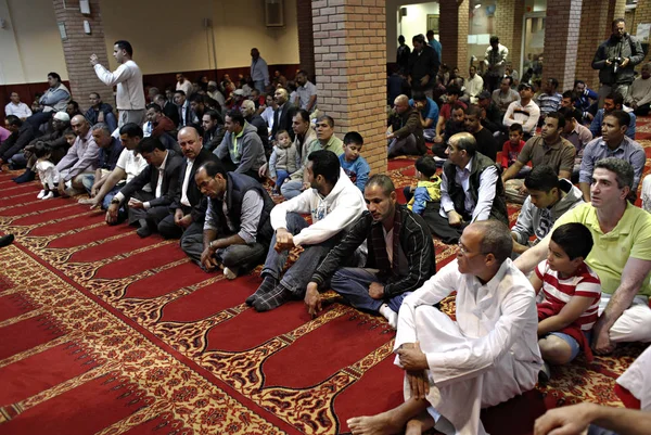 Muslims Pray Celebration Eid Fitr Feast Sacrifice Athens Greece Oct — Stock Photo, Image