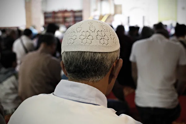 Los Musulmanes Rezan Durante Celebración Eid Fitr Fiesta Del Sacrificio —  Fotos de Stock