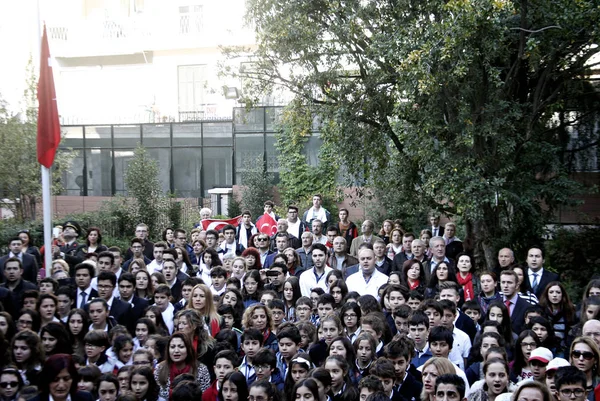 Les Gens Prennent Part Une Cérémonie Commémoration Dans Musée Fondateur — Photo