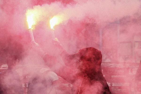 Fãs Clube Futebol Paok Cantam Slogans Acenam Bandeiras Durante Uma — Fotografia de Stock