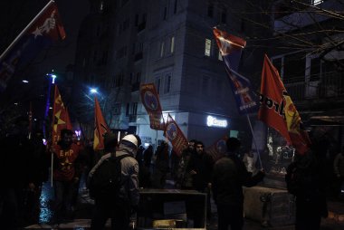 İstanbul'da hükümet karşıtı bir protesto sırasında polis ve göstericiler çatıştı, Türkiye Şubat 22, 2014.