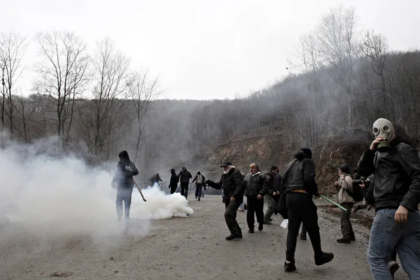 Polis Kasım Yunanistan Chalkidiki Yarımadasının Skouries Bölgesinde Altın Madenciliği Karşı — Stok fotoğraf