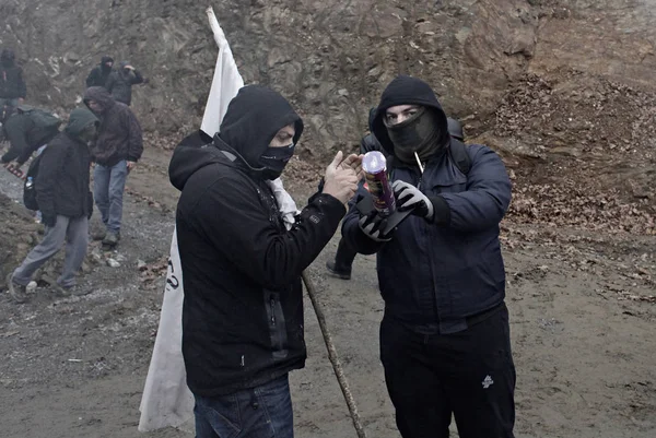 Polis Kasım Yunanistan Chalkidiki Yarımadasının Skouries Bölgesinde Altın Madenciliği Karşı — Stok fotoğraf