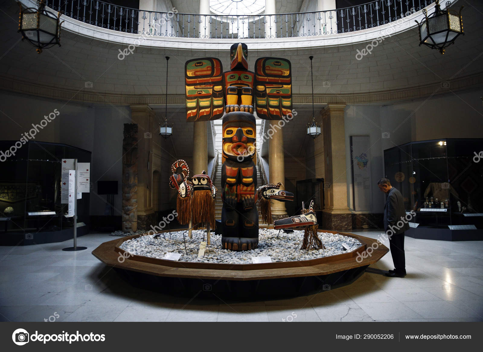 Visitors Take Guided Tour Art History Museum Brussels Belgium Oct