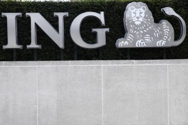 Ing bank'ın logosu, grubun Belçika'daki Brüksel'deki ana ofisinin girişinde 14 Eylül 2018 tarihinde resmedilmiştir.