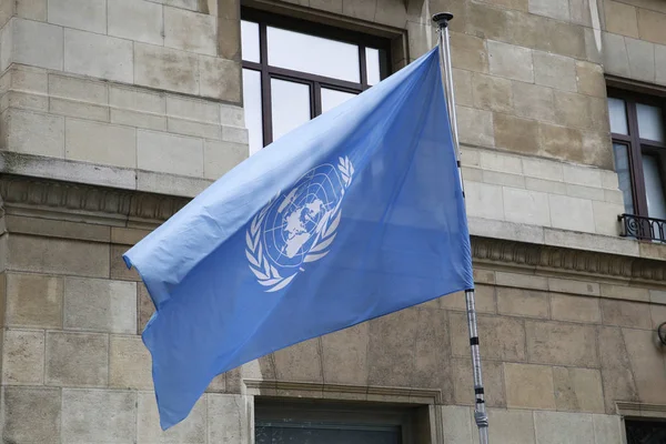 Βρυξέλλες Βέλγιο Ιουλίου 2018 Σημαία Των Ηνωμένων Εθνών Που Κυματίζει — Φωτογραφία Αρχείου