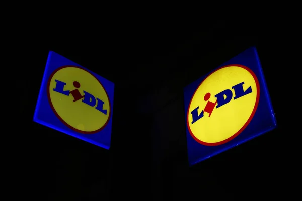 Логотип Немецкой Сети Супермаркетов Lidl Можно Увидеть Магазине Центре Брюсселя — стоковое фото