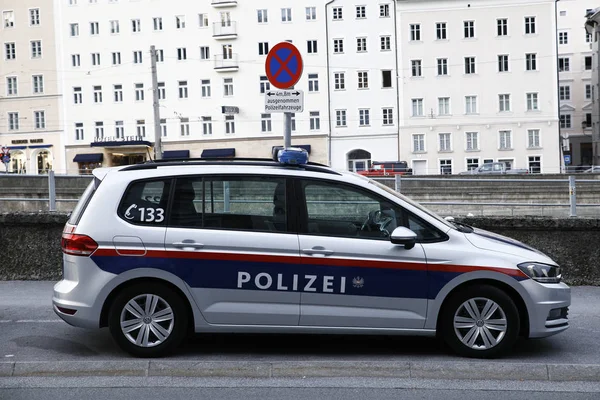 Une Voiture Police Est Vue Devant Poste Police Salzbourg Autriche — Photo