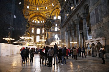 Turistler İstanbul'daki Ayasofya müzesini ziyaret etti, 4 Ocak 2019