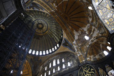 Turistler İstanbul'daki Ayasofya müzesini ziyaret etti, 4 Ocak 2019