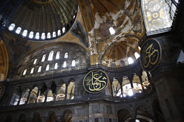 Turistler İstanbul'daki Ayasofya müzesini ziyaret etti, 4 Ocak 2019