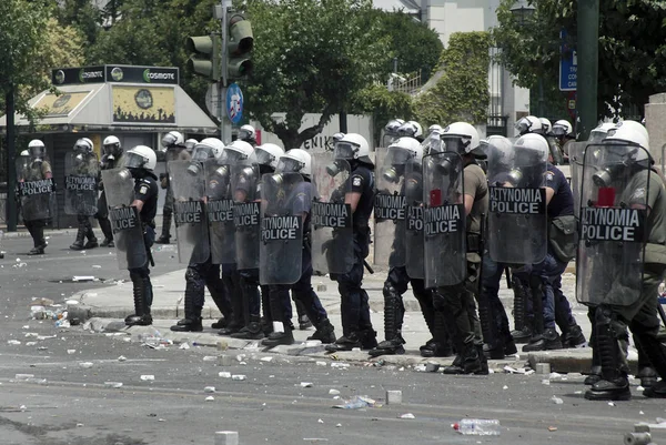 Police Demonstrators Clash Front Greek Parliament Hour General Strike Government — Stock Photo, Image