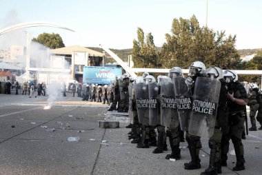 10 Eylül 2011 tarihinde Yunanistan'ın Selanik kentinde hükümetin politikası ve tasarruf tedbirlerine karşı düzenlenen 48 saatlik genel grev sırasında polis ve göstericiler çatıştı.