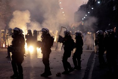 10 Eylül 2011 tarihinde Yunanistan'ın Selanik kentinde hükümetin politikası ve tasarruf tedbirlerine karşı düzenlenen 48 saatlik genel grev sırasında polis ve göstericiler çatıştı.