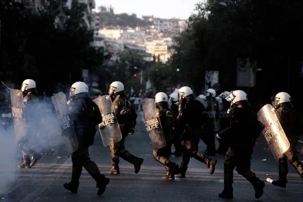 Polícia Manifestantes Chocam Durante Uma Greve Geral Horas Contra Política — Fotografia de Stock