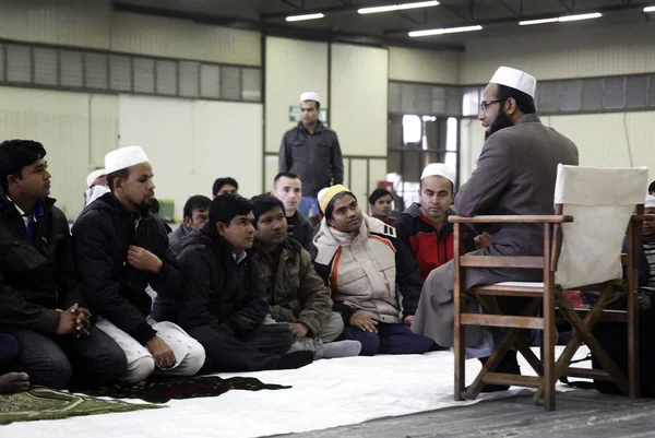 Yunanistan Selanik Yaşayan Bangladeşli Müslüman Göçmenler Kasım Kurban Bayramı Namazı — Stok fotoğraf