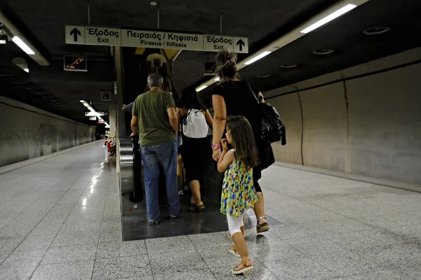 People Wait Metro Platform Athens Greece Aug 2019 — Stock Photo, Image