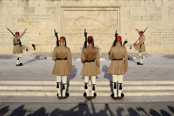 Presidential Guards Perform Ceremonial Change Guard Front Tomb Unknown Soldier — Stock Photo, Image