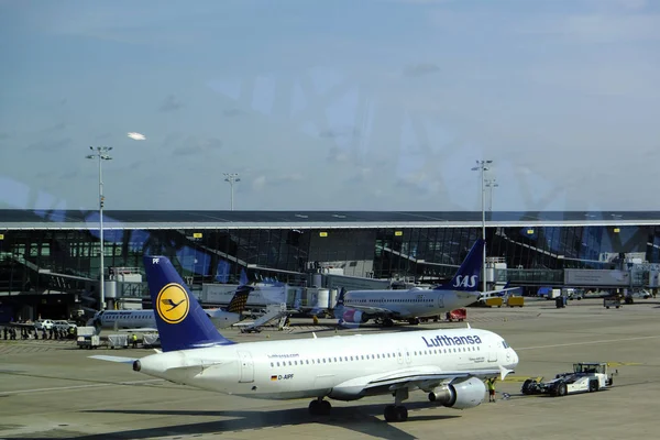 Avion Compagnie Lufthansa Airlines Est Assis Sur Tarmac Bruxelles Belgique — Photo