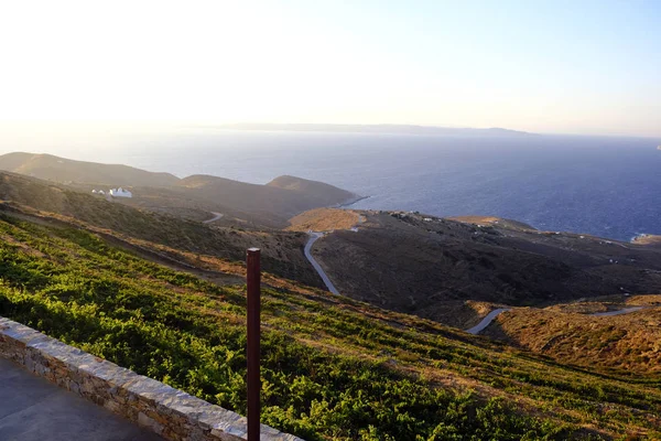 Een Wijngaard Bij Zonsondergang Het Eiland Serifos Griekenland Aug 2019 — Stockfoto