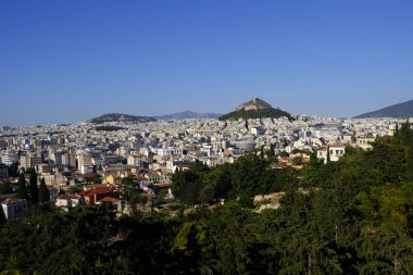 Atina'daki Akropolis tepesinden Atina'nın görünümü, Yunanistan'da 9 Ağustos 2019