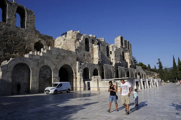 Turister Besöker Odeon Herodes Atticus Aten Grekland Aug 2019 Odeon — Stockfoto