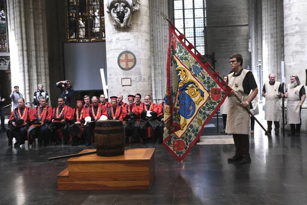 Celebração de Saint-Arnould, padroeiro dos cervejeiros em Brussel — Fotografia de Stock