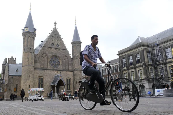 Eylül 2019 Tarihinde Lahey Hollanda Tarihi Bölgede Bisiklete Binen Ler — Stok fotoğraf