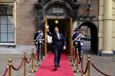 Hollanda Başbakanı Mark Rutte, 3 Eylül 2019'da Hollanda'nın Lahey kentinde Yunanistan Başbakanı Kyriakos Mitsotakis ile görüşmeden önce.