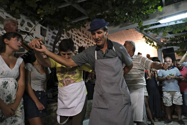 Pessoas Participam Festividades Enquanto Dançam Danças Pessoas Tradicionais Durante Festival — Fotografia de Stock